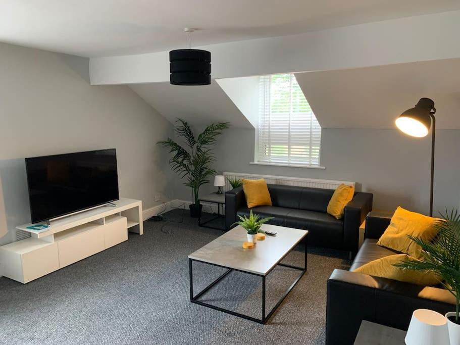 Fantastic Large 2 X Bedroom Flat, Free Parking セール エクステリア 写真