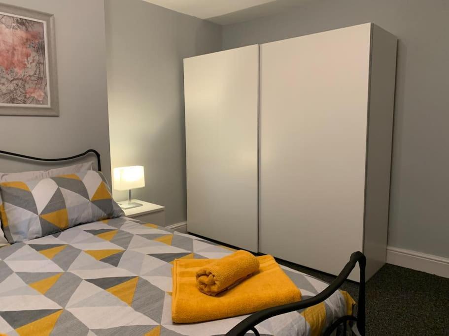 Fantastic Large 2 X Bedroom Flat, Free Parking セール エクステリア 写真