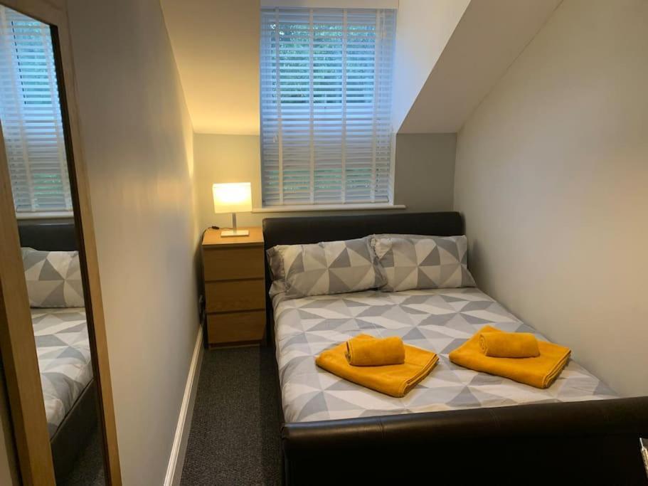 Fantastic Large 2 X Bedroom Flat, Free Parking セール エクステリア 写真