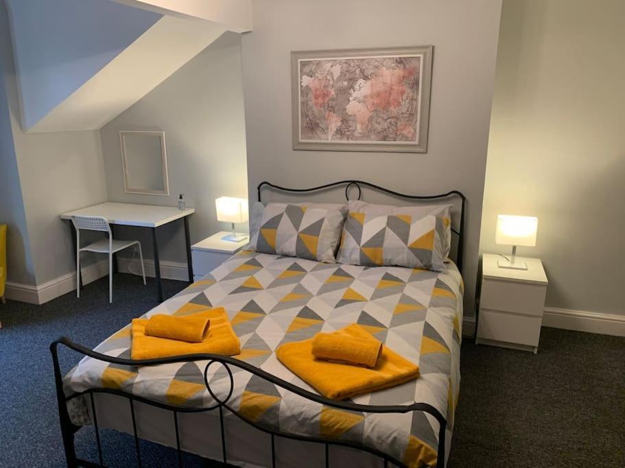 Fantastic Large 2 X Bedroom Flat, Free Parking セール エクステリア 写真